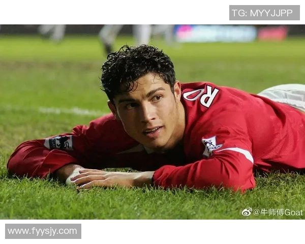 足球明星罗三岁:从青涩少年到世界足坛的璀璨之星 足球明星罗三岁:从青涩少年到世界足坛的璀璨之星